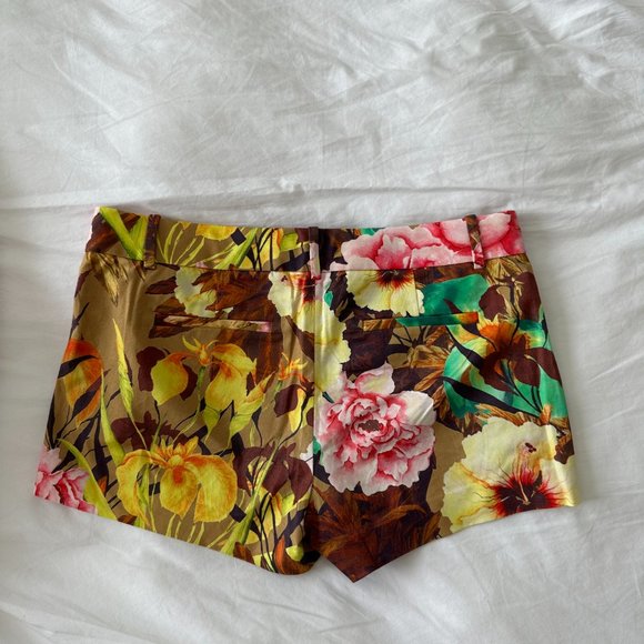 J.Crew Bright Floral Print Cotton Shorts - Size 6 - Picture 2 of 3